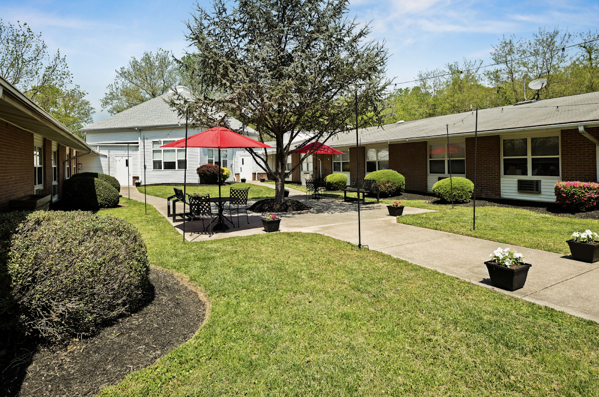 Coral Springs Rehabilitation and Healthcare Center - Photo 6