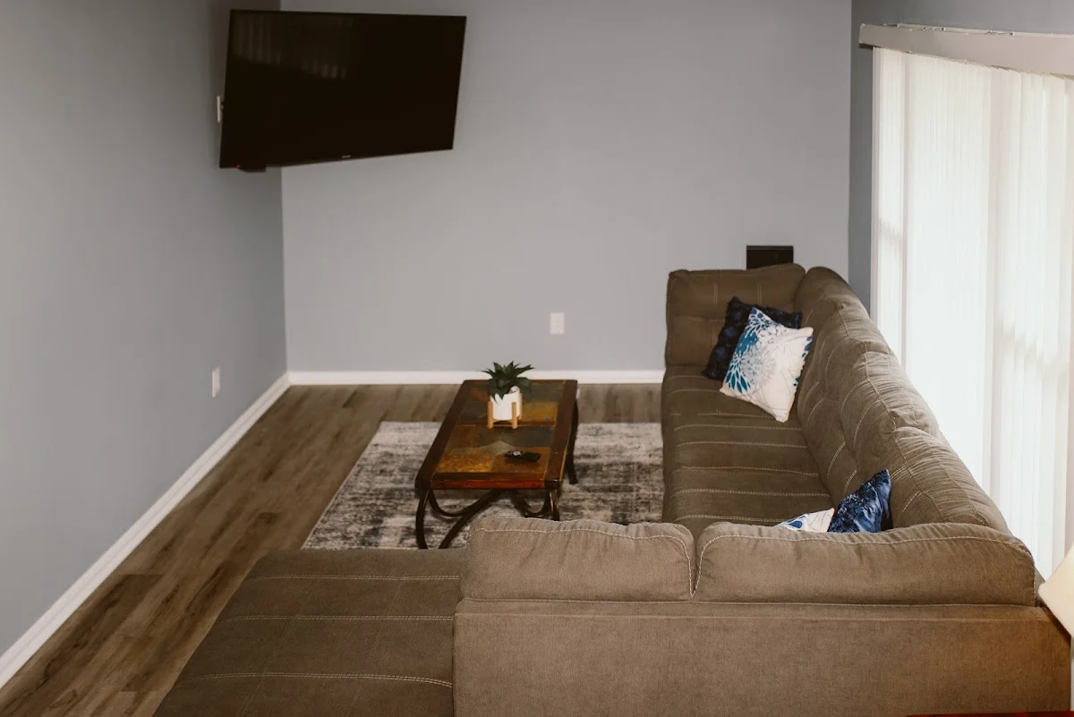 Next Journey Sober Living - Photo 5