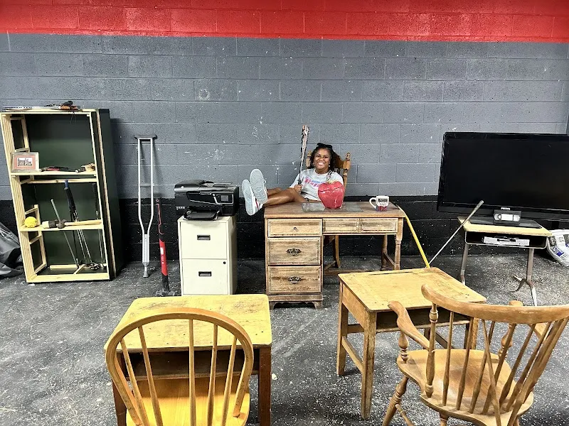 The Smash House - Photo 5