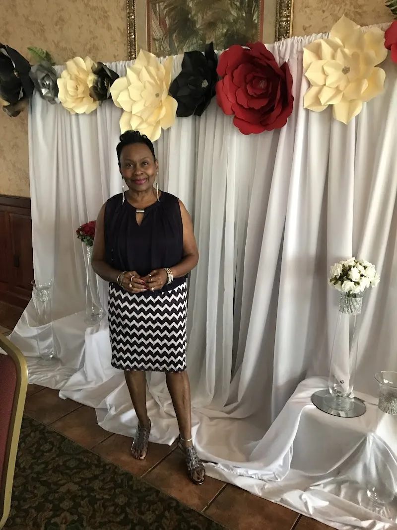 The Center at Eden Hill - Photo 4