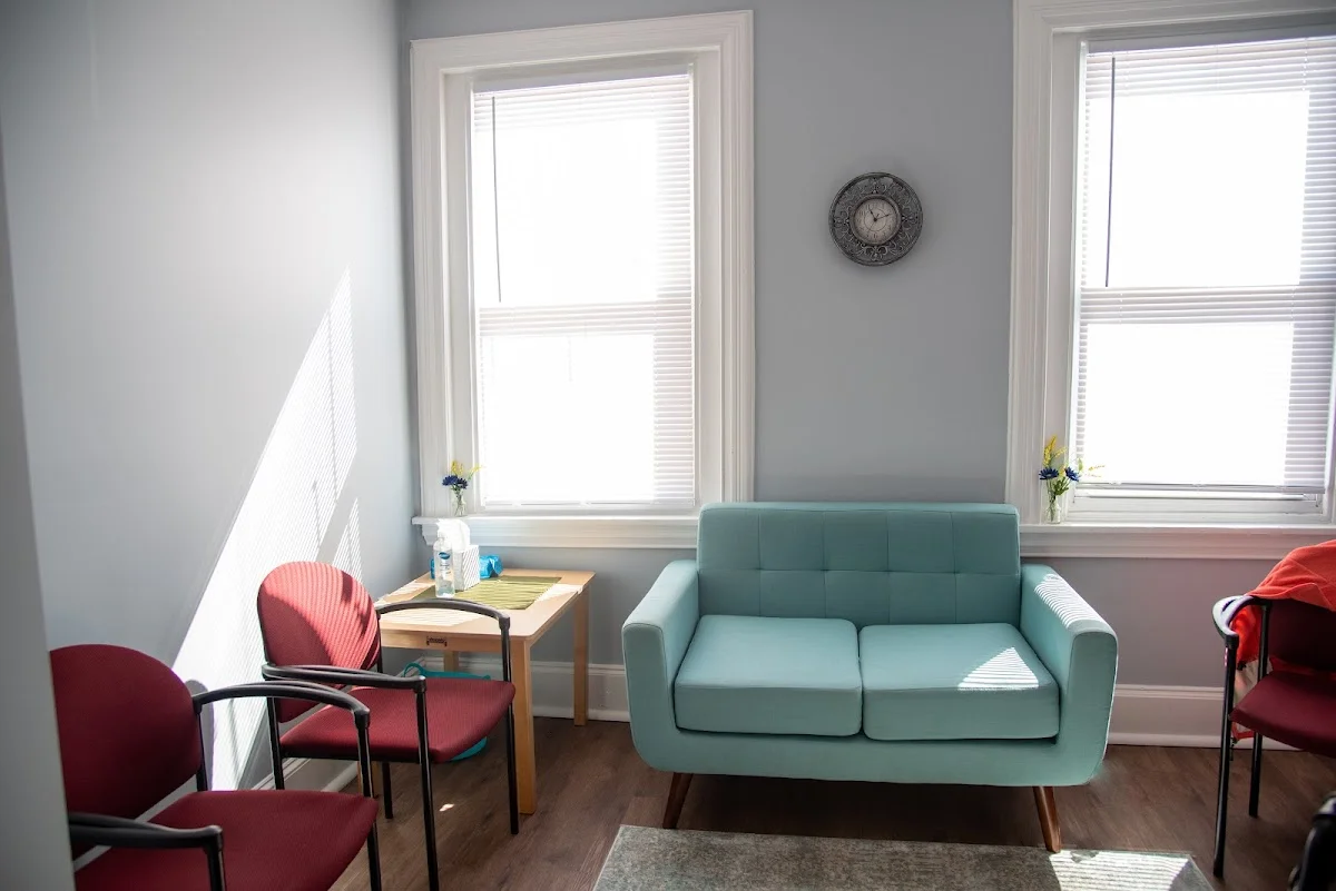 Amanecer Counseling &amp; Resource Center - interior photo