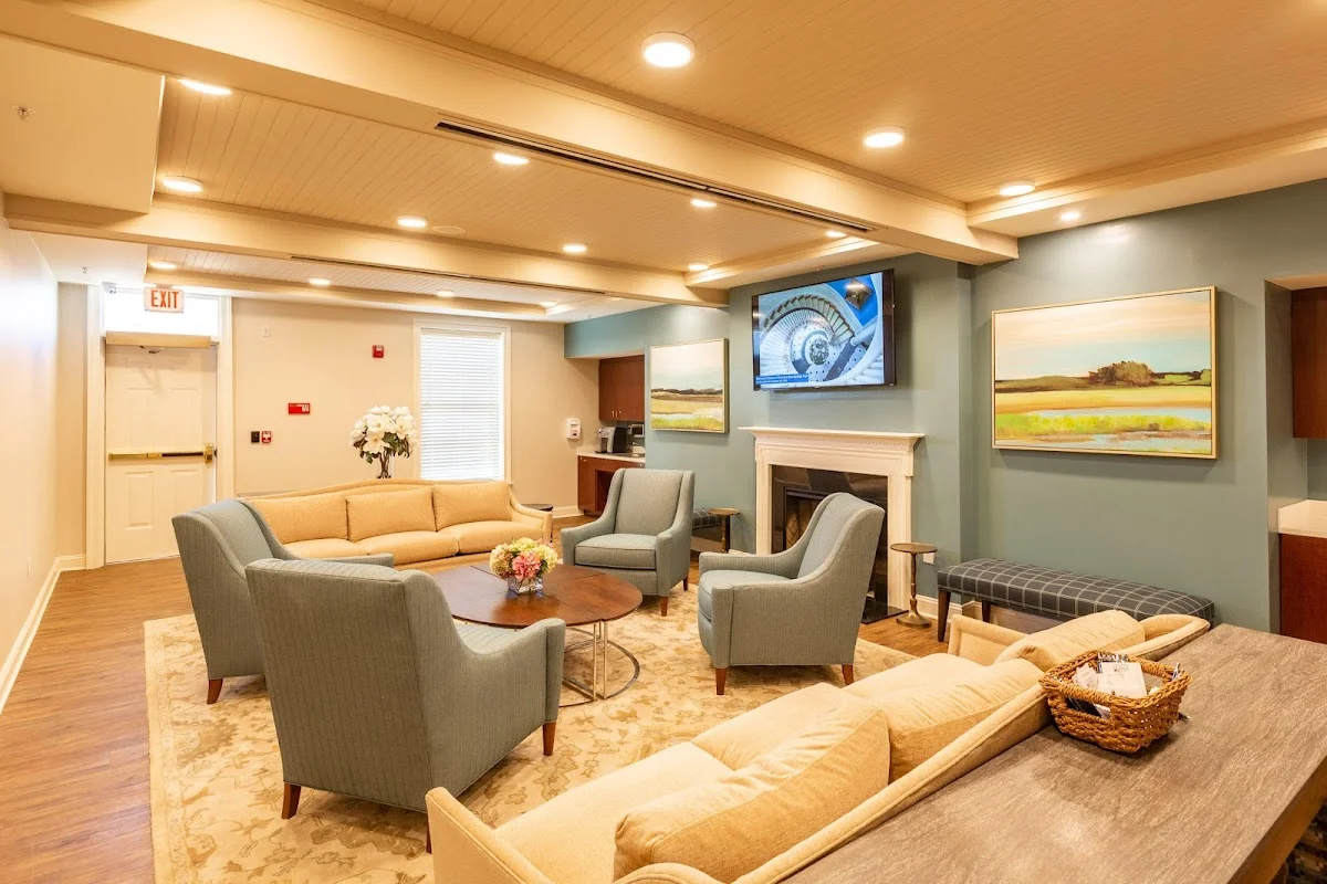 Recovery Centers of America at Bracebridge Hall - Photo 4