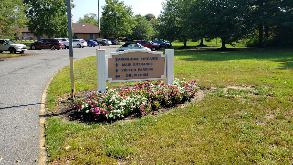 New Castle Health & Rehabilitation Center - Photo 4